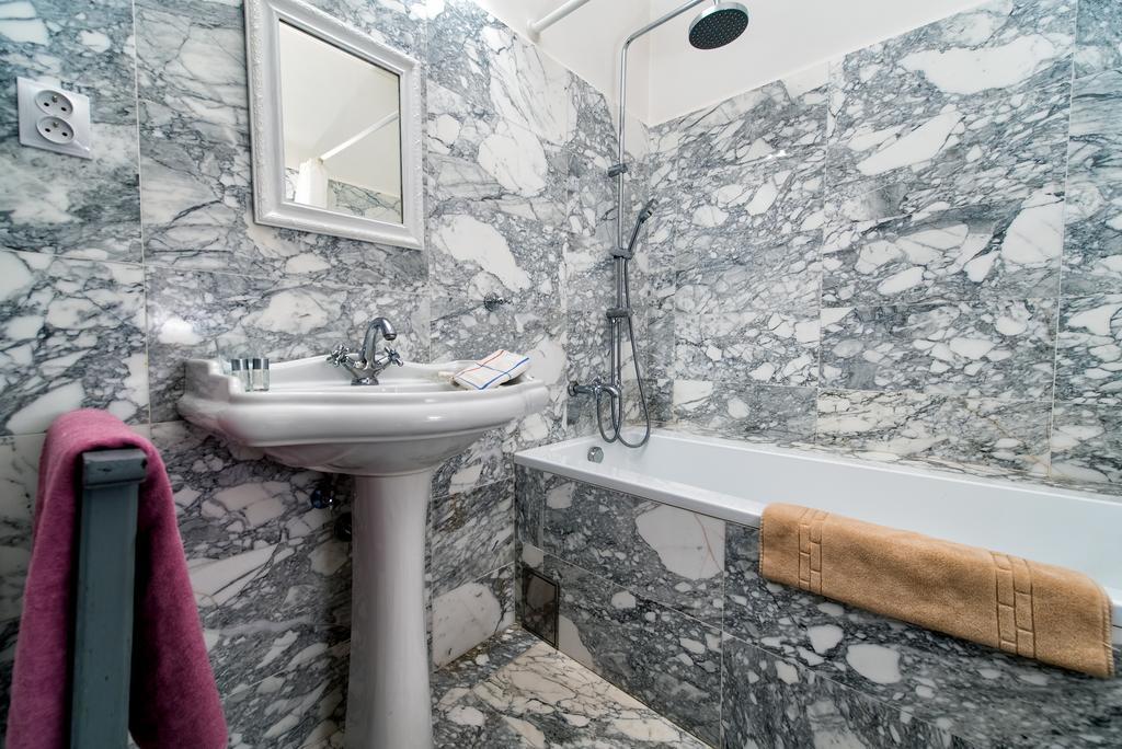 Family Hotel Okor Экстерьер фото